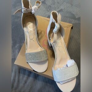 New Women’s Sugar nude micro heal sandals with diamonds size 8 1/2